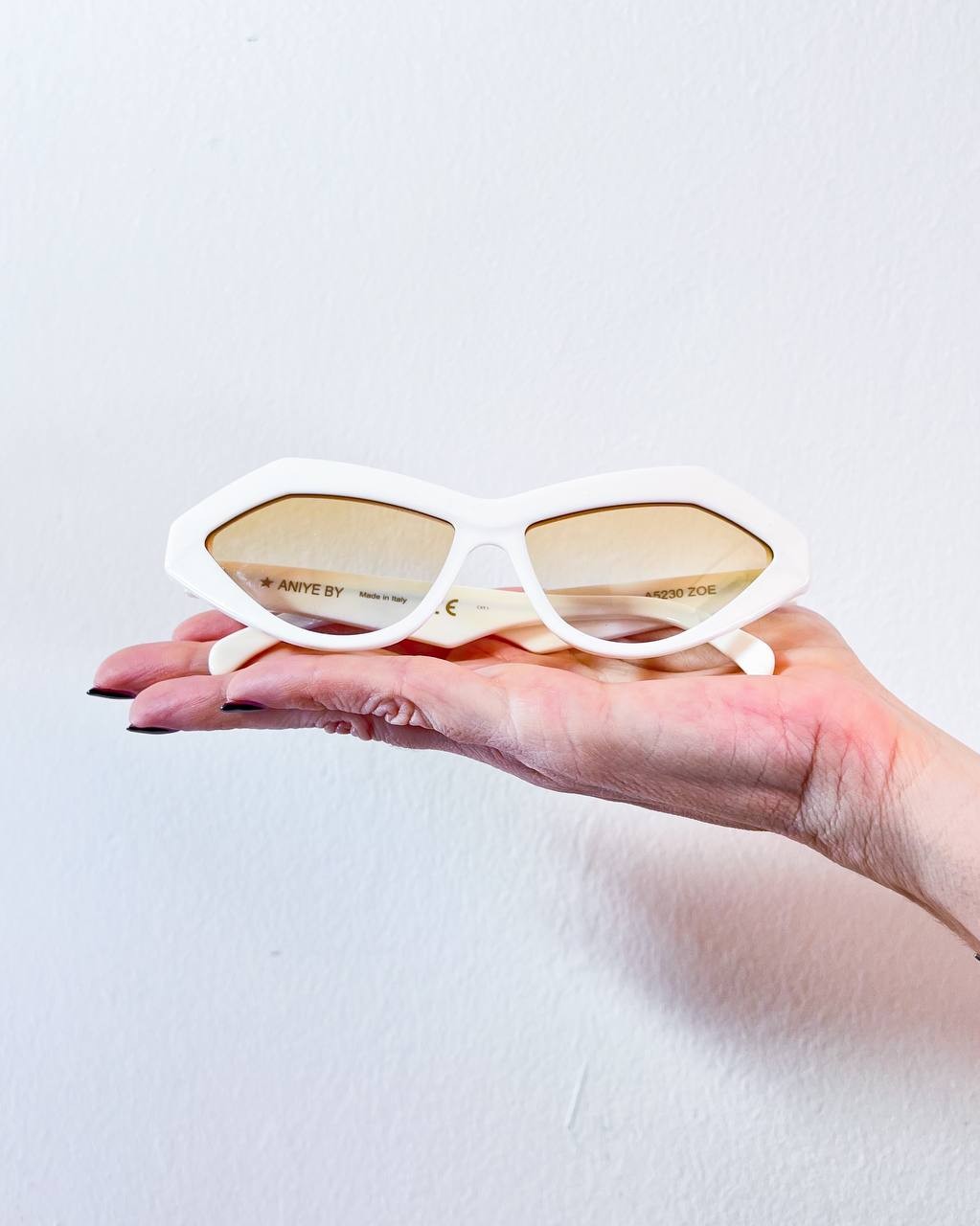 ZOE SUNGLASSES