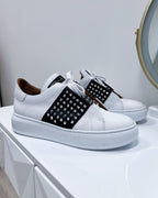 SNEAKERS BLACK & WHITE