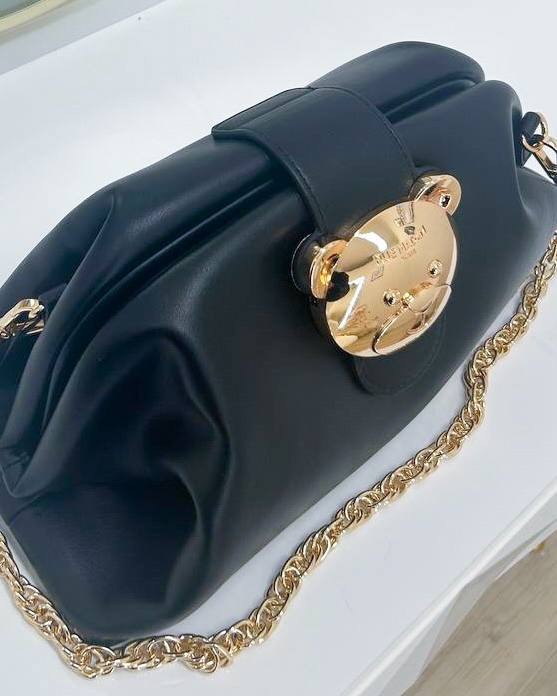 CLUTCH THE PUCHE BLACK