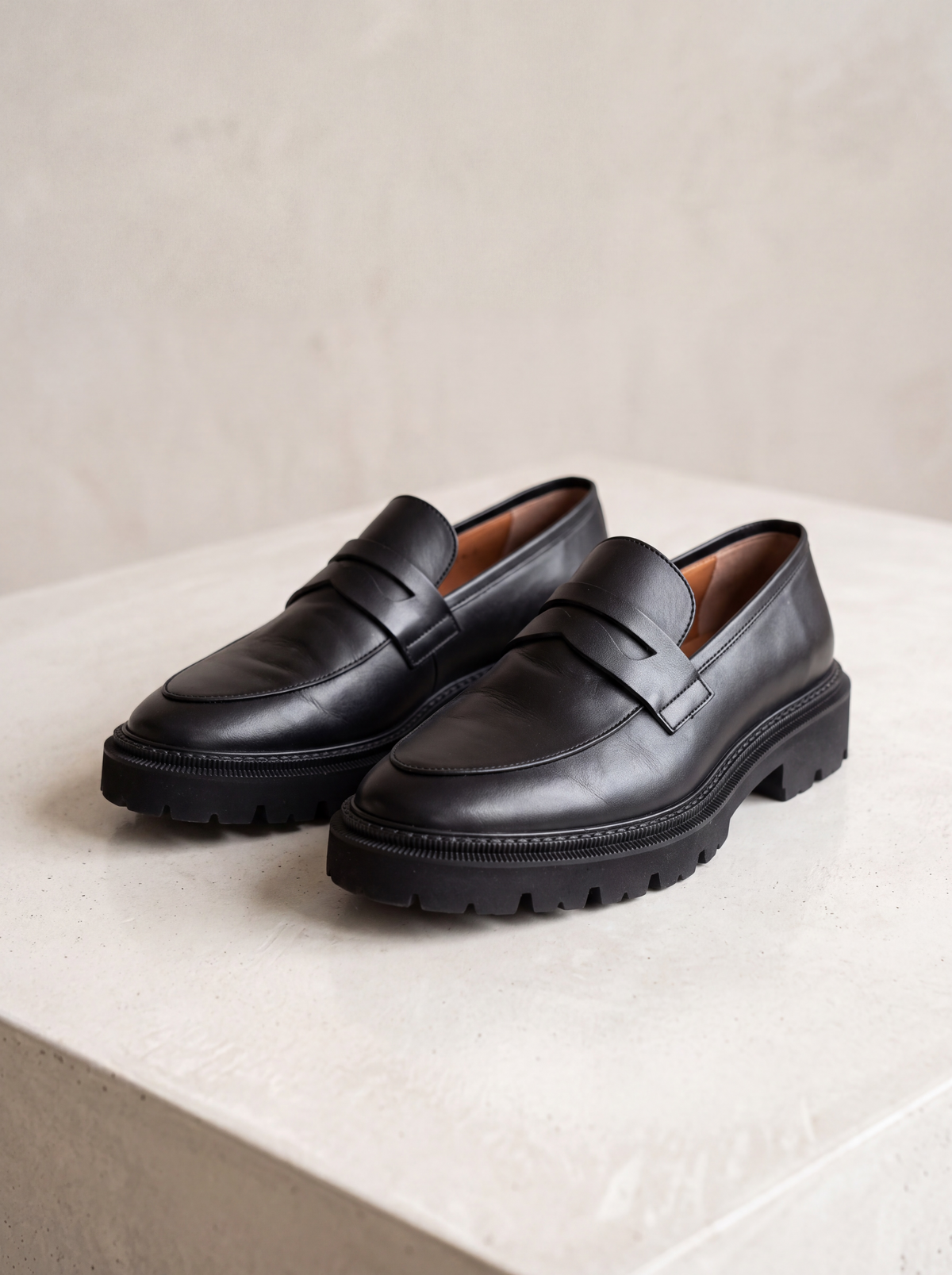 MOCASSINO NERO IN PELLE