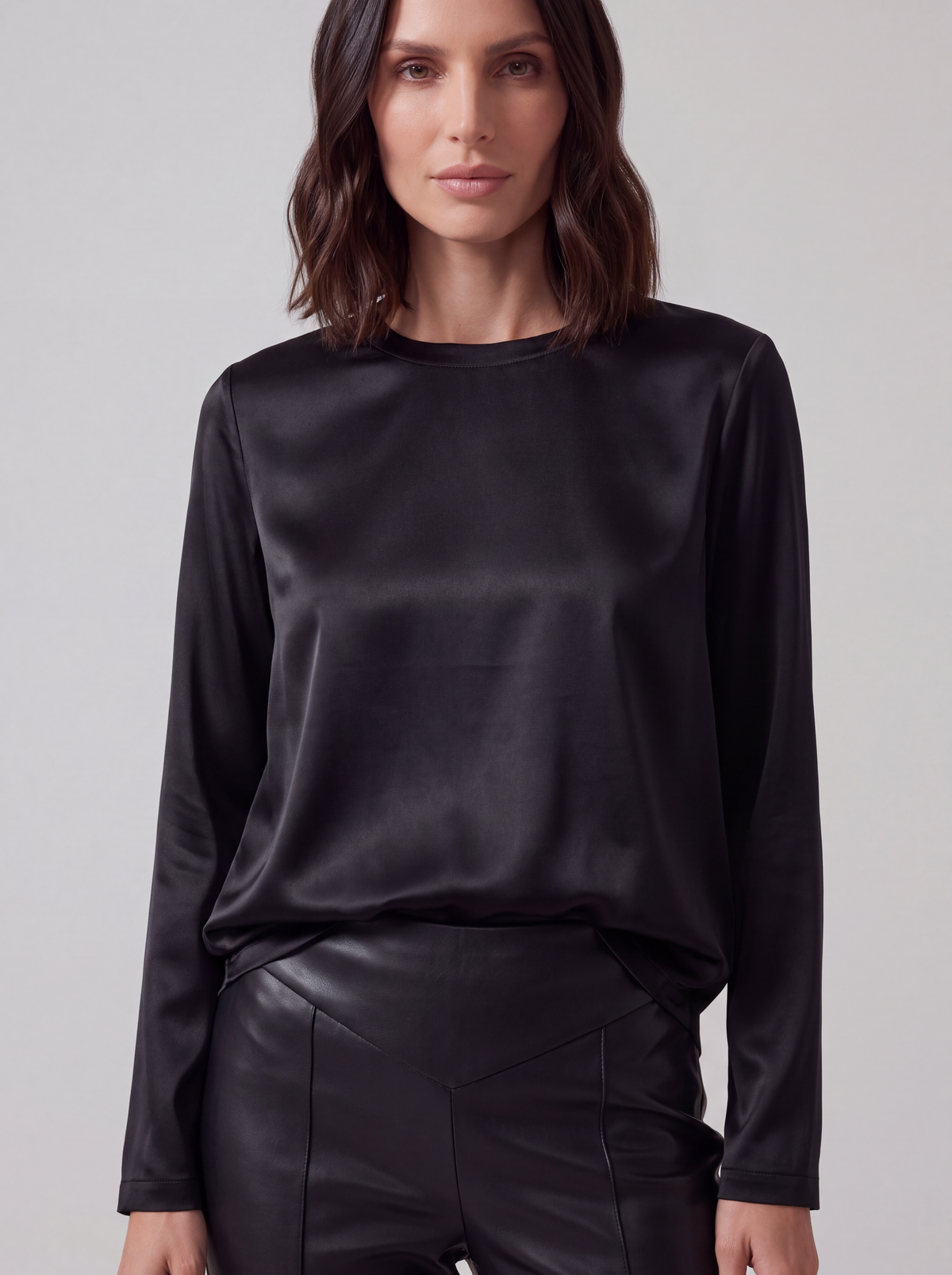 BLUSA SATIN NERA MANICA LUNGA