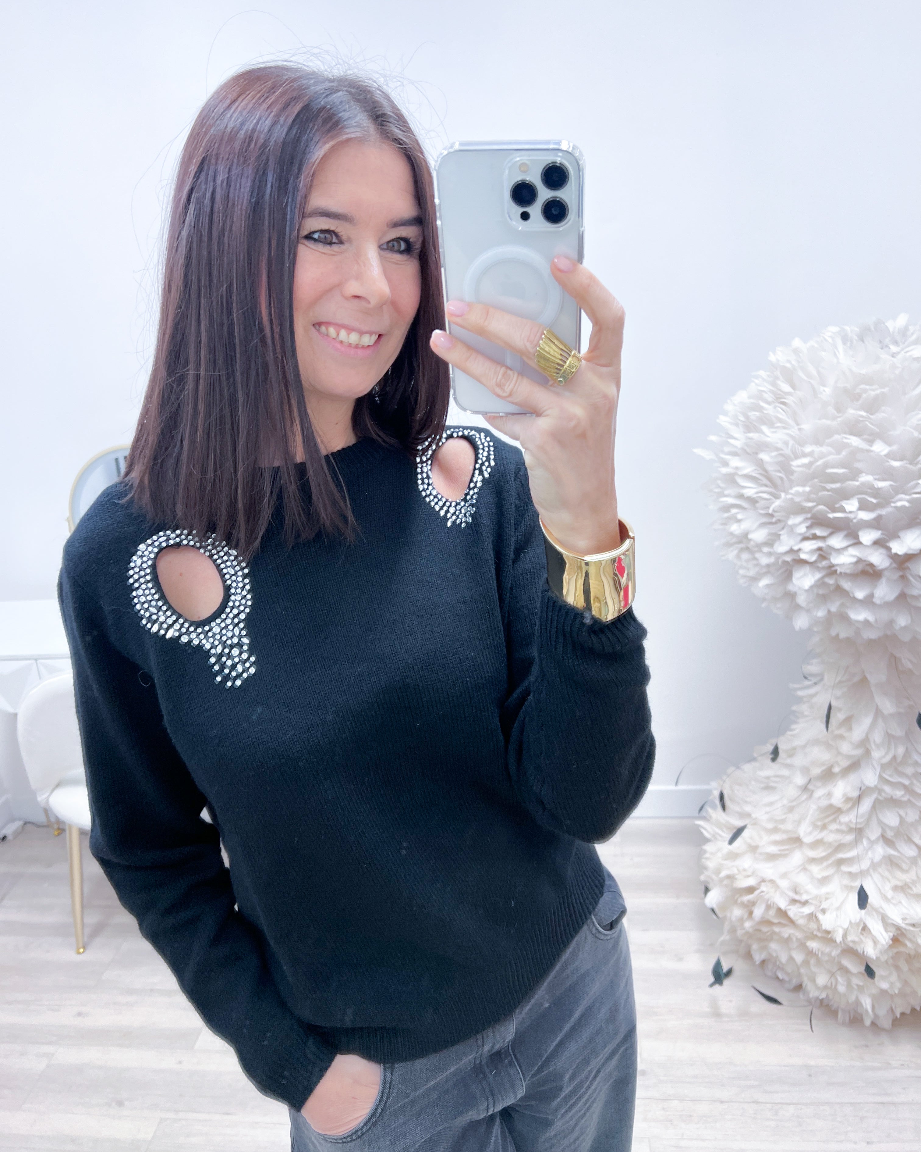 MAGLIONE CUT OUT