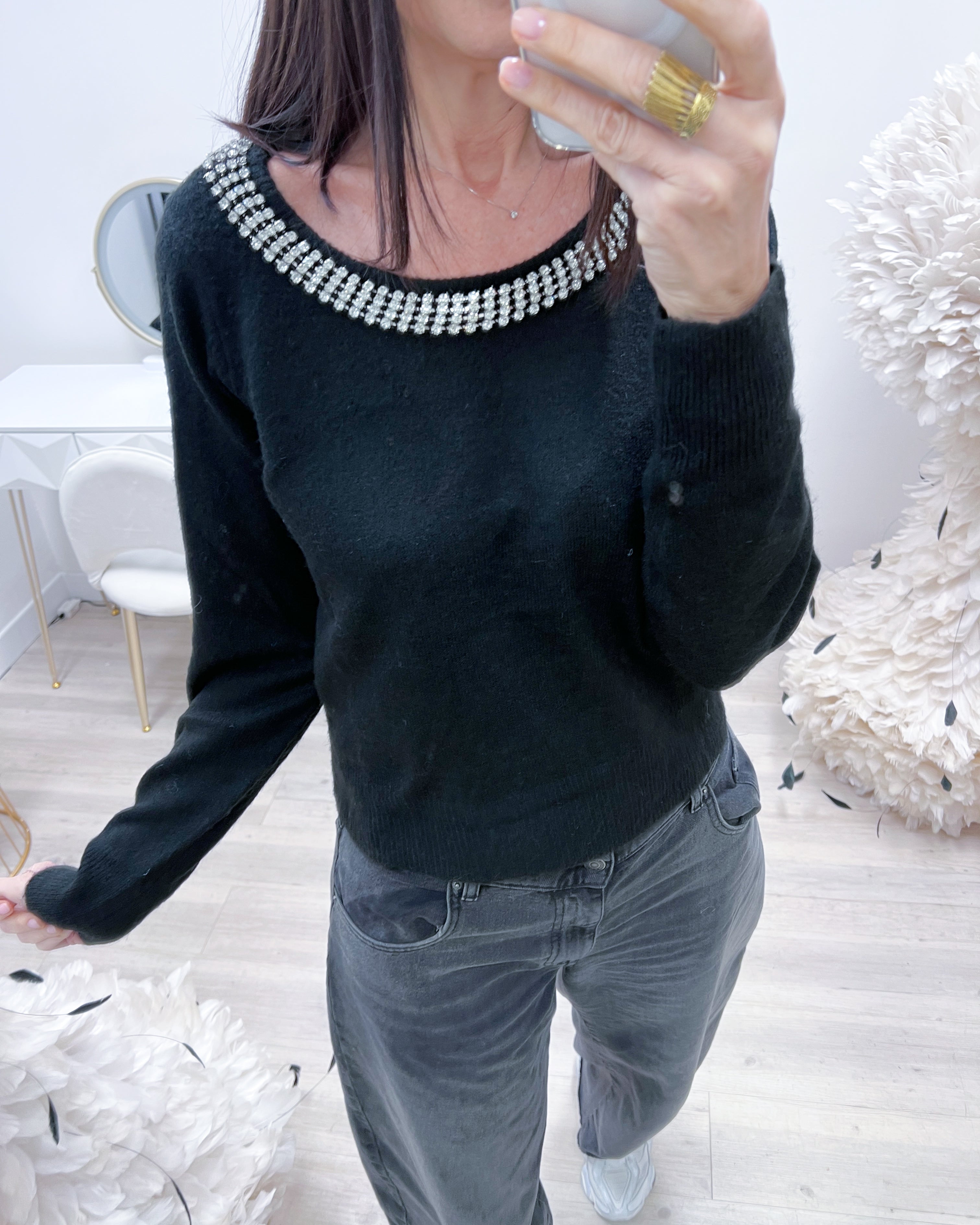 MAGLIONE SCOLLO A BARCA NERO
