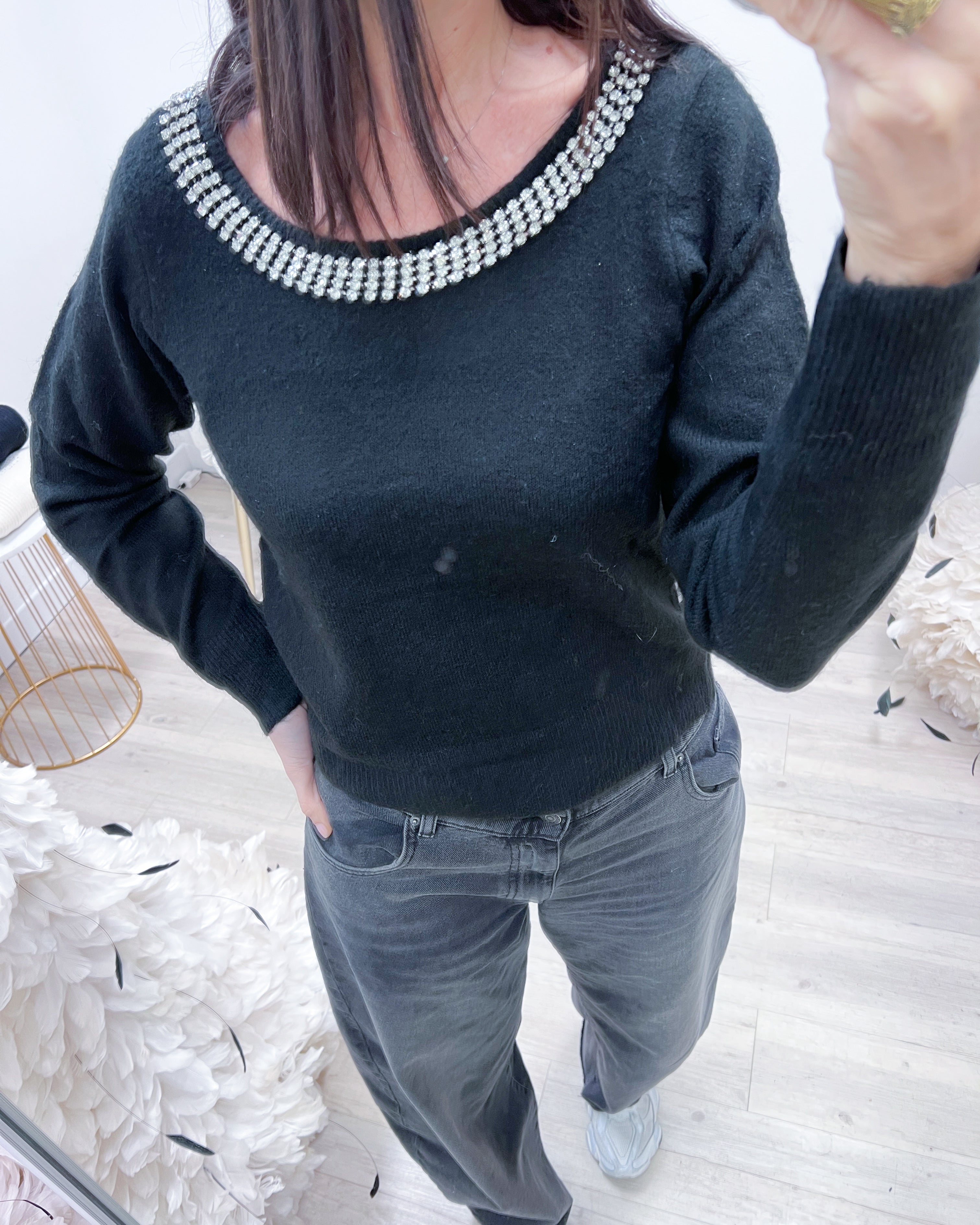 MAGLIONE SCOLLO A BARCA NERO