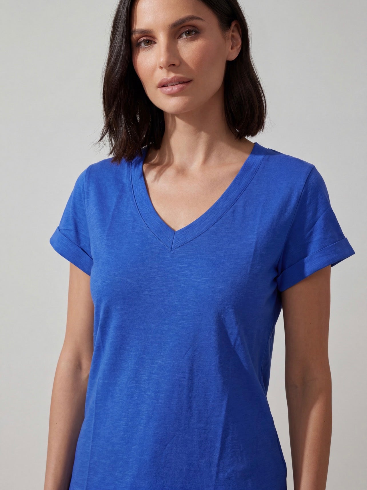 TSHIRT SCOLLO A V BLU ROYAL