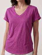 TSHIRT SCOLLO A V CICLAMINO
