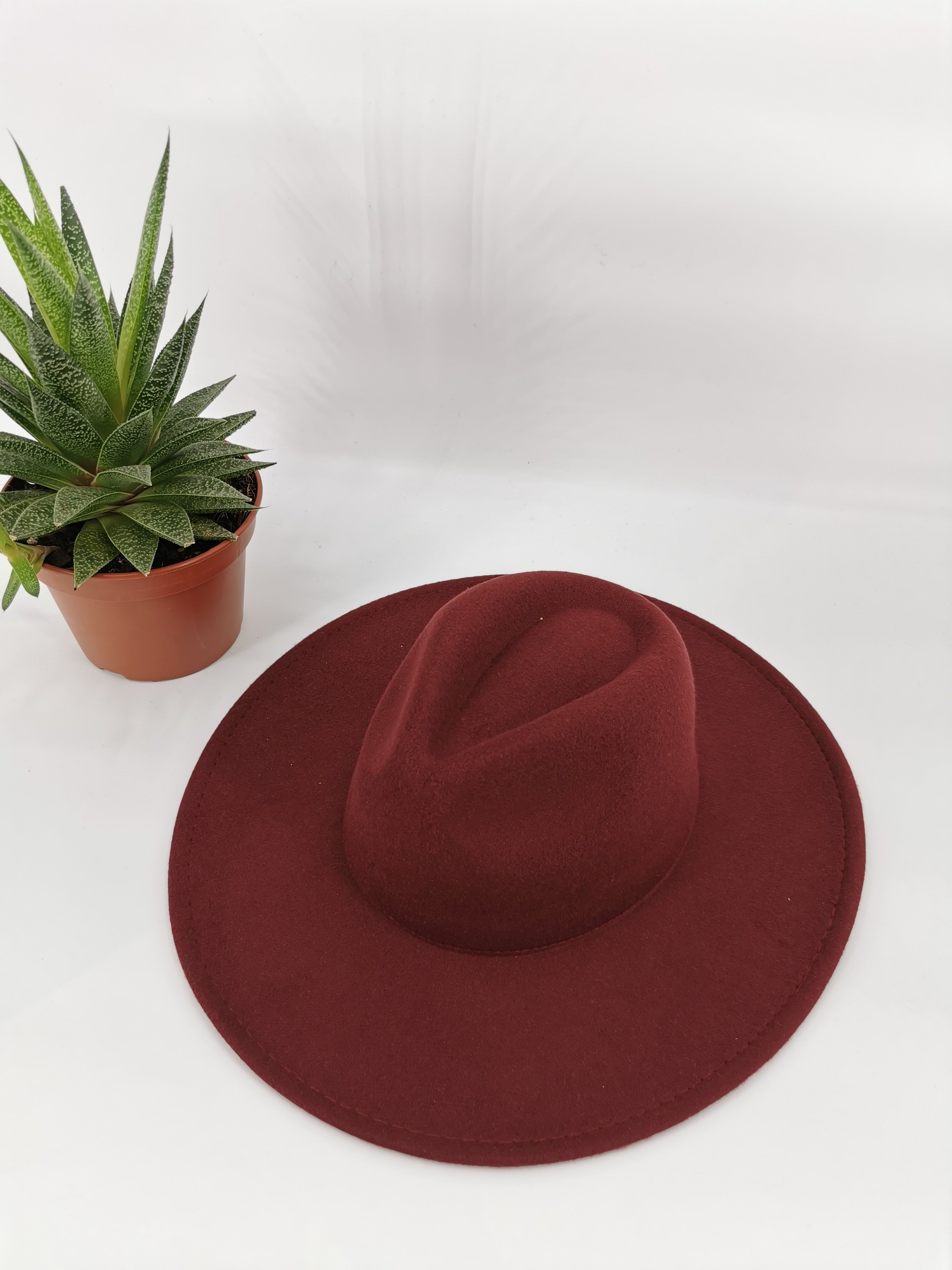 CAPPELLO IN TANTI COLORI