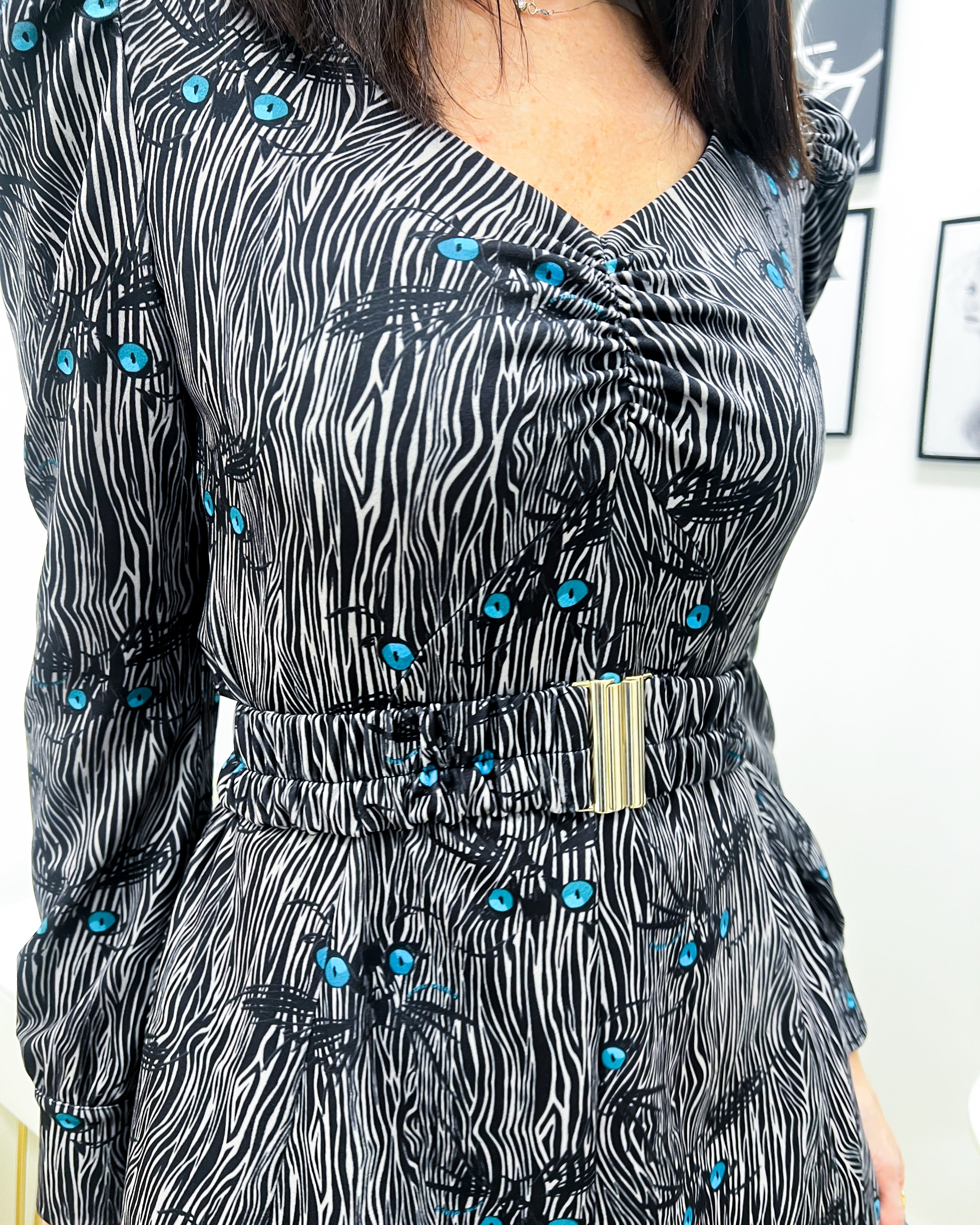 ABITO ASAN OCCHI DI GATTO