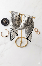 FOULARD TRIANGOLO