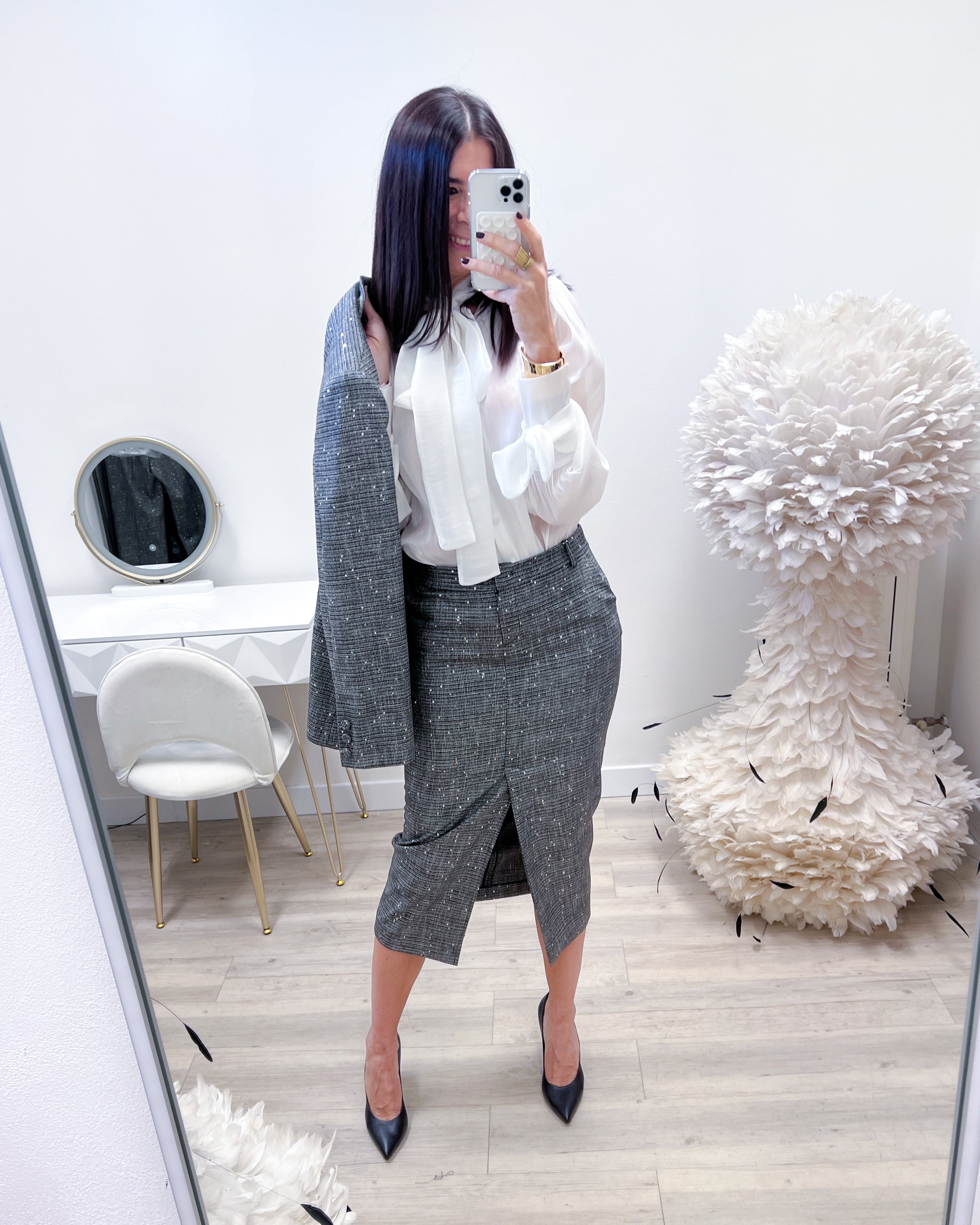 GONNA TWEED
