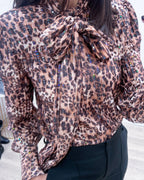 CAMICIA ANIMALIER CON FIOCCO