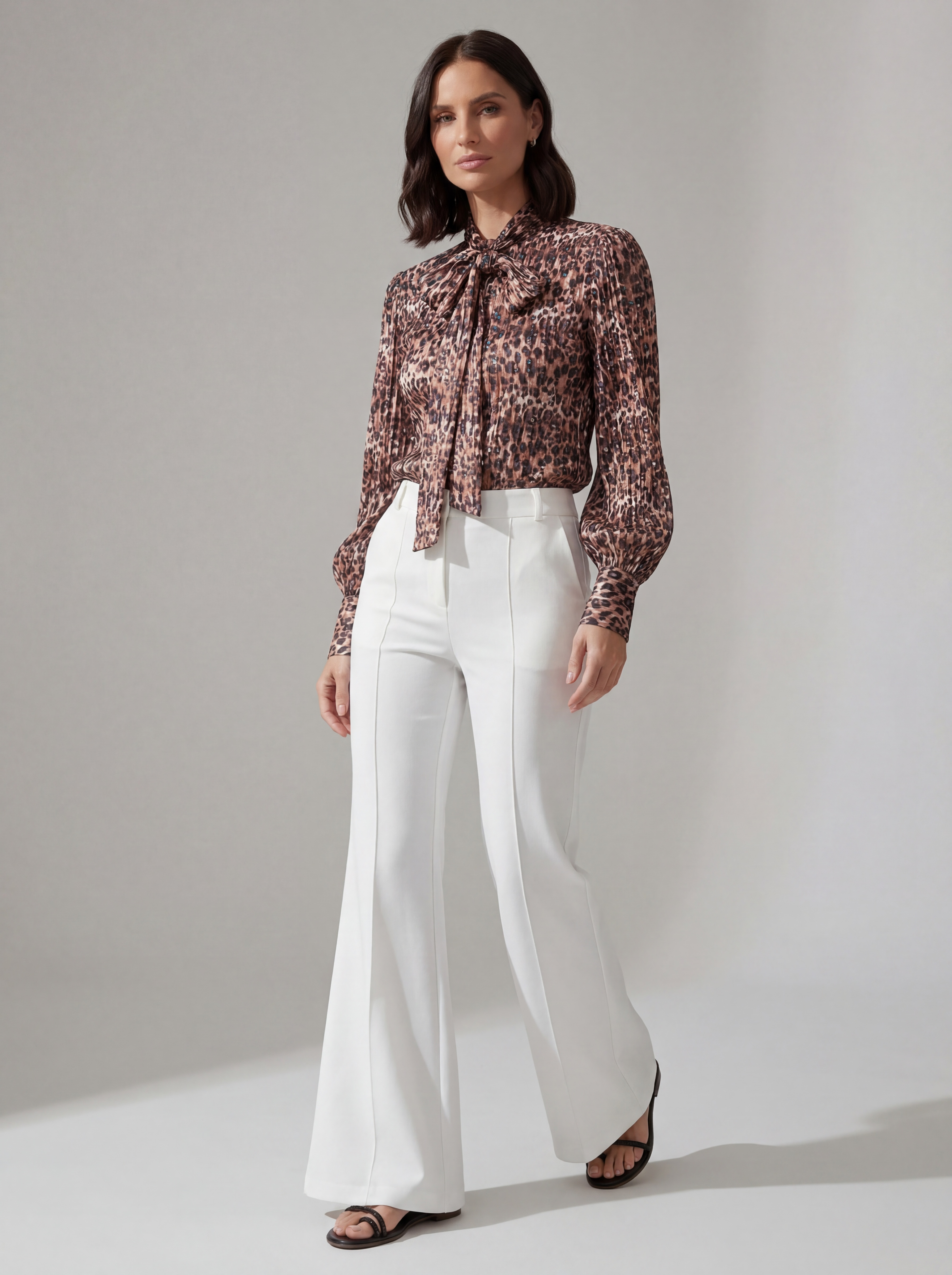 PANTALONI FLARE BIANCHI